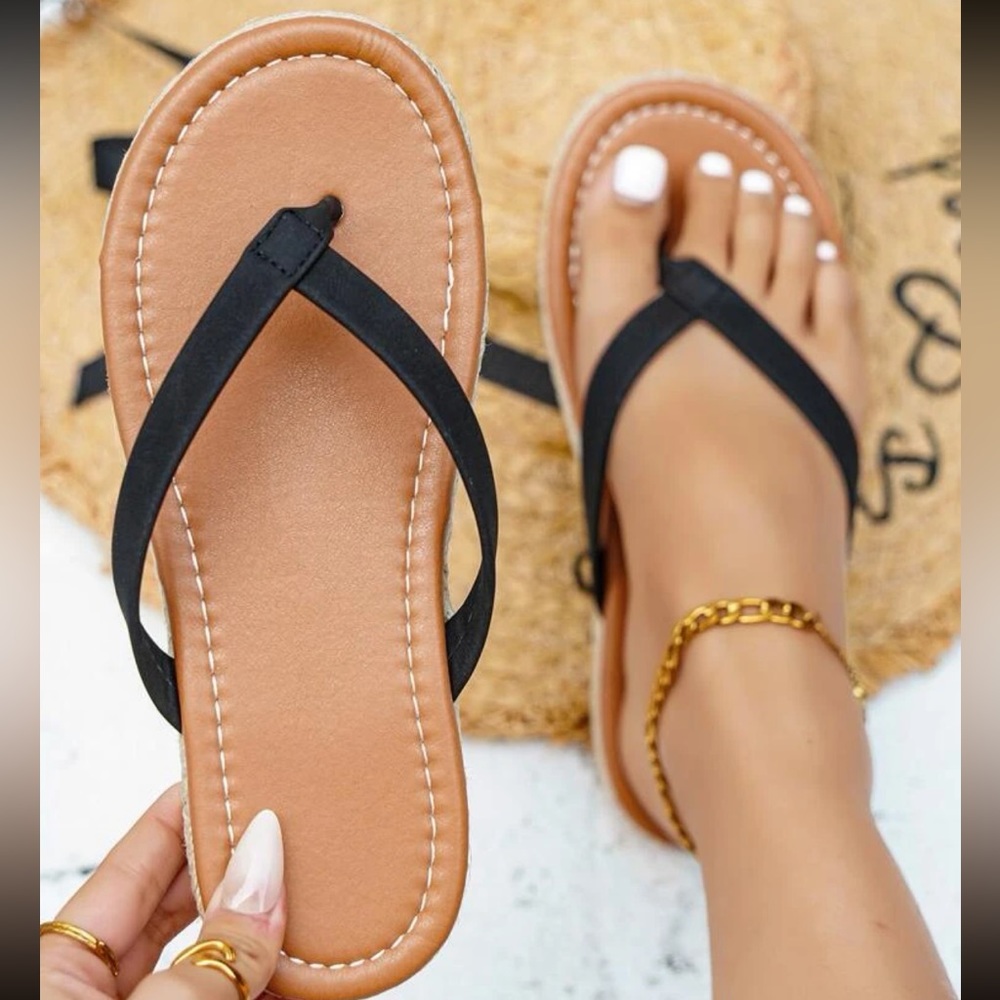 Never Worn Tan & Black Sandals!